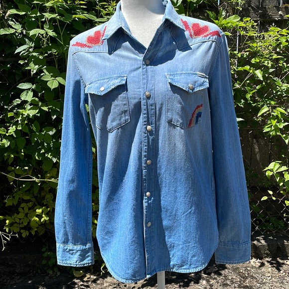 MOTHER | All my ex's embroidered denim shirt (Surf Girl School) - Picture 6 of 16